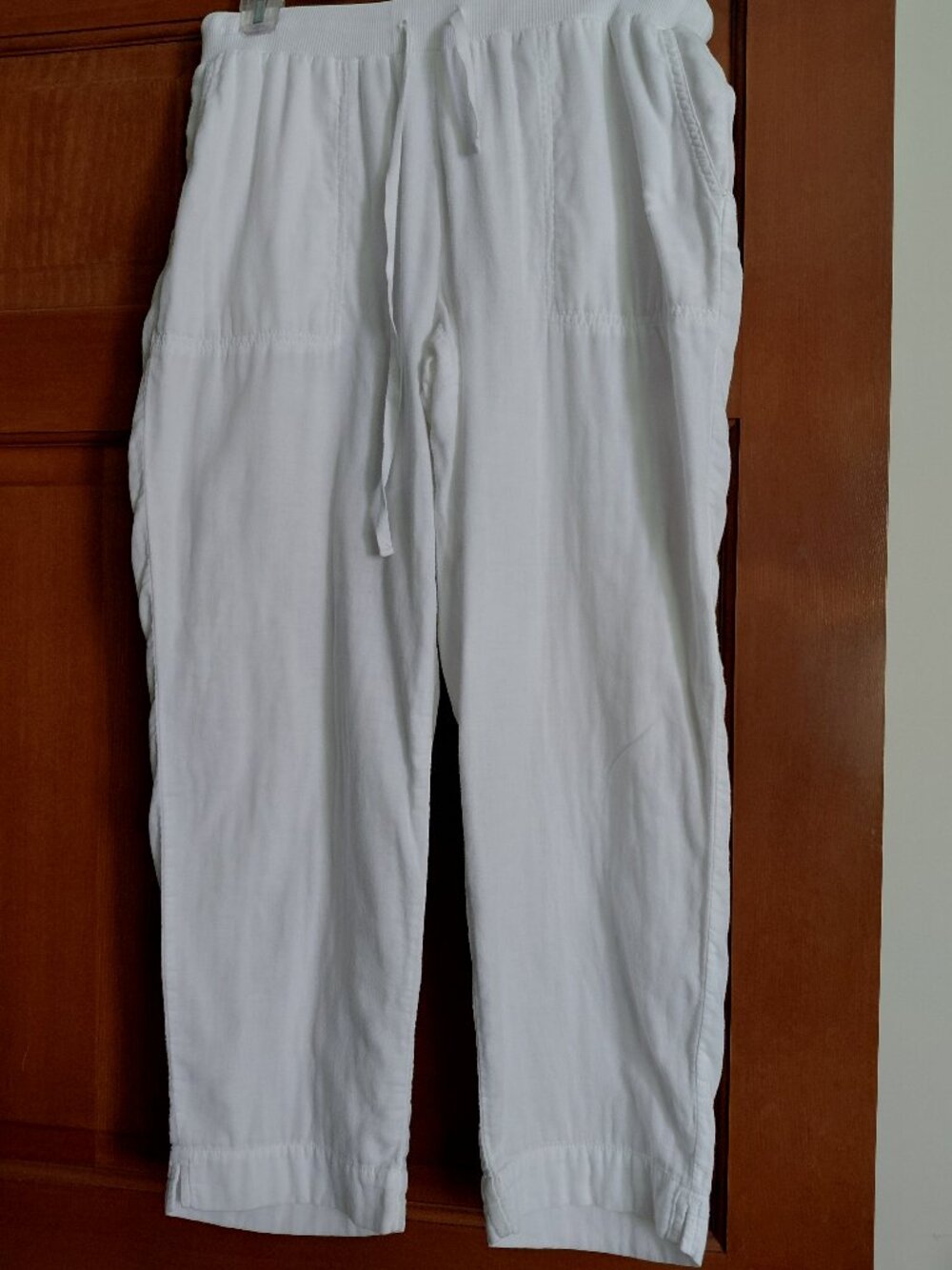 J.Jill 100% soft cotton white pant with drawstring.  Size Small Petite